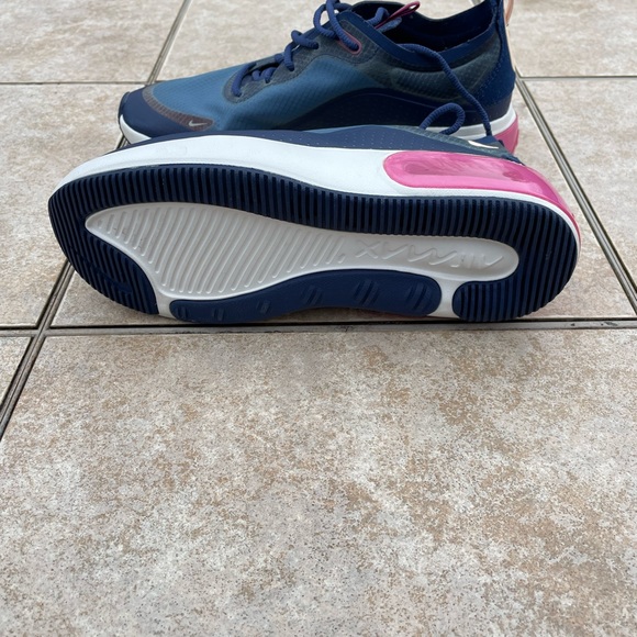 Nike Air Max Dia SE Womens 7 Shoes Ar7410 400 - Picture 7 of 10